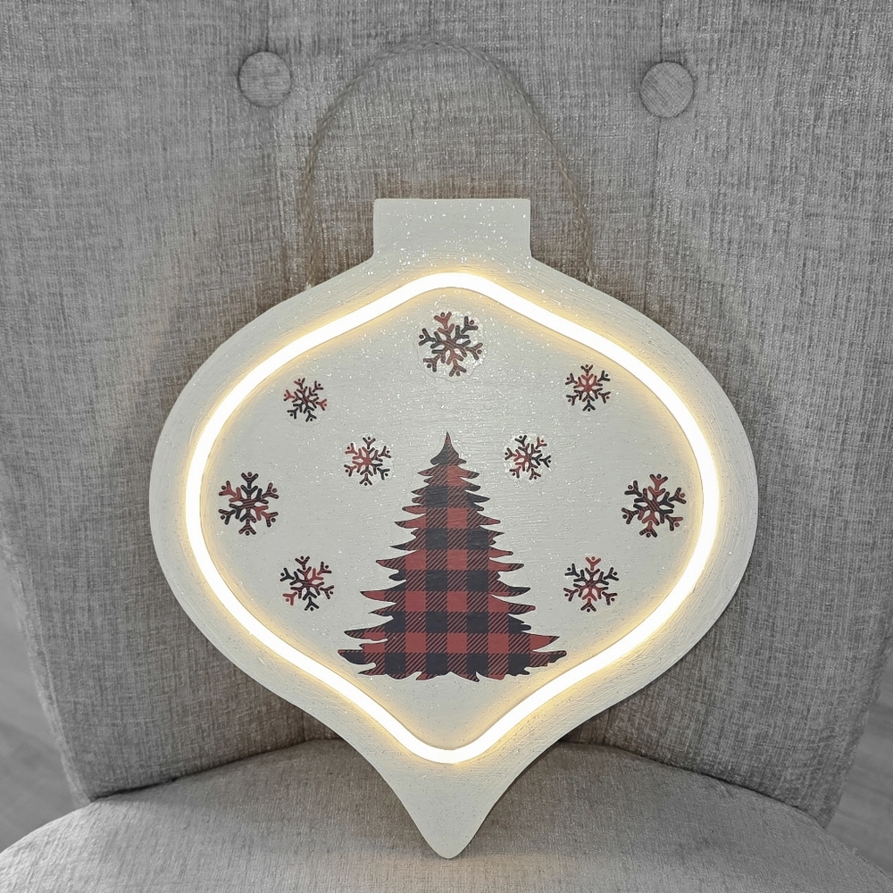 Elegant LED Wall Decor Featuring Plaid Christmas Tree Snowflake Glitter Ornament